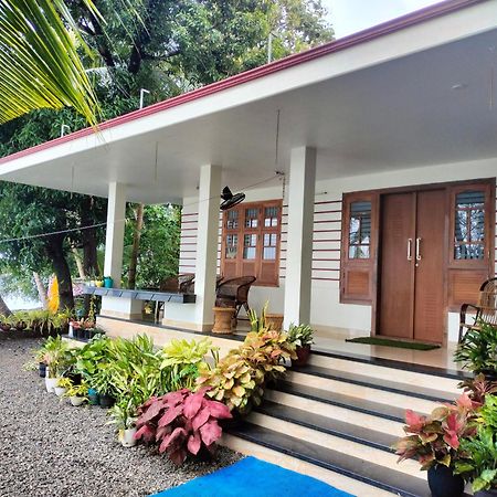 Green Island Homestay Riverside Kozhikode Exterior photo